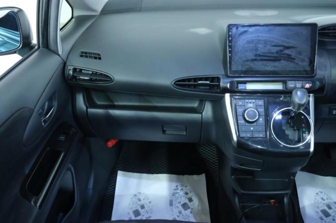 Toyota Wish II Рестайлинг с пробегом 2014 года, цена 1 279 000 рублей, 234086 км, минивэн, Автокод Объявления