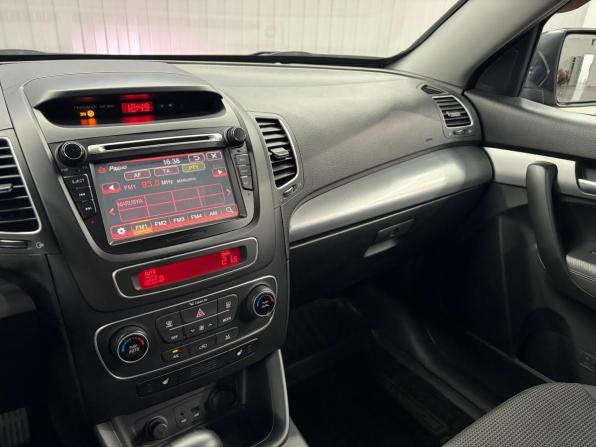 Kia Sorento II Рестайлинг с пробегом 2015 года, цена 1 897 000 рублей, 104458 км, внедорожник, Автокод Объявления