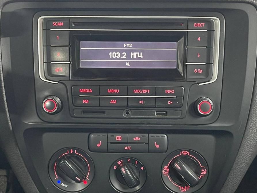 Volkswagen Jetta VI Рестайлинг Санкт-Петербург  - изображение 15