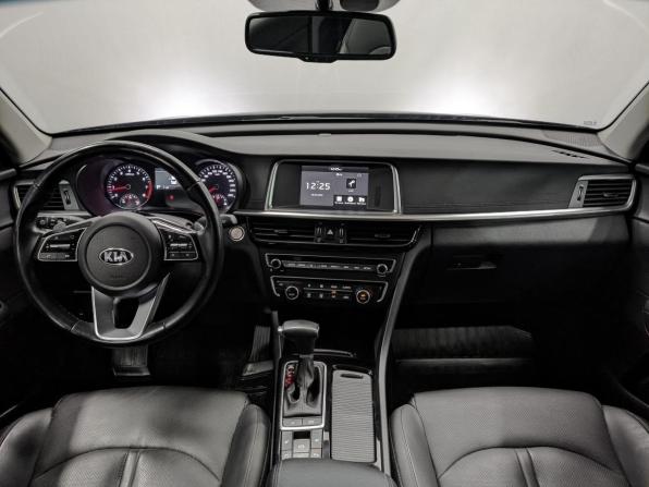 Kia Optima IV Рестайлинг с пробегом 2018 года, цена 2 355 000 рублей, 46841 км, седан, Автокод Объявления