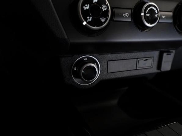 Isuzu D-Max III с пробегом 2026 года, цена 5 100 000 рублей, 288 км, пикап, Автокод Объявления