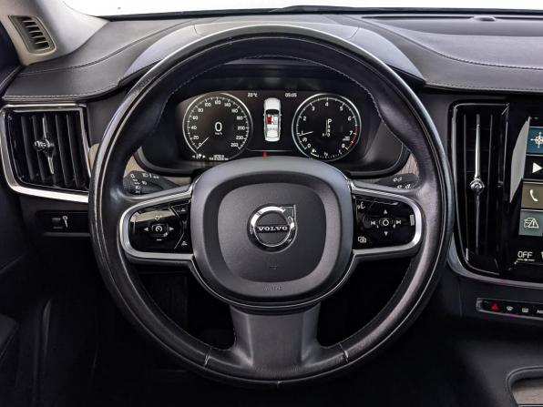 Volvo S90 II Рестайлинг с пробегом 2021 года, цена 2 890 000 рублей, 167012 км, седан, Автокод Объявления