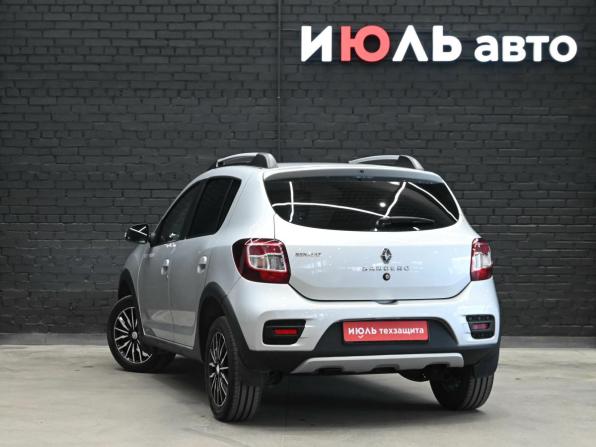 Renault Sandero II Рестайлинг с пробегом 2019 года, цена 1 100 000 рублей, 120813 км, хэтчбек, Автокод Объявления