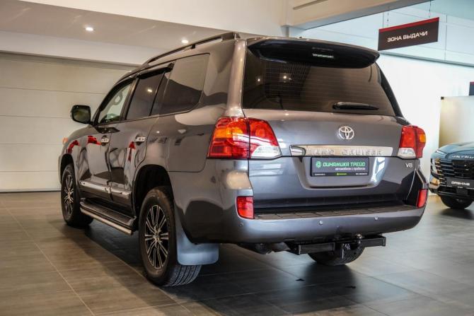 Toyota Land Cruiser 200 Series Рестайлинг 1 с пробегом 2013 года, цена 3 950 000 рублей, 221571 км, внедорожник, Автокод Объявления
