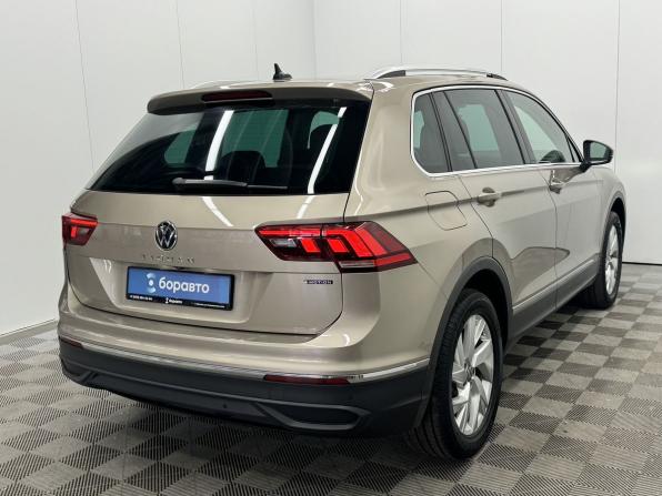 Volkswagen Tiguan II Рестайлинг с пробегом 2021 года, цена 2 630 000 рублей, 172285 км, внедорожник, Автокод Объявления