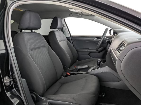 Volkswagen Jetta VI Рестайлинг с пробегом 2015 года, цена 1 190 000 рублей, 113442 км, седан, Автокод Объявления