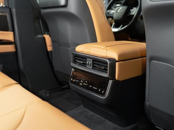 Новый Lexus LX IV 2026 года, цена 20 390 000 рублей, внедорожник, Автокод Объявления