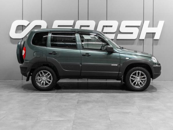 Chevrolet Niva I Рестайлинг с пробегом 2017 года, цена 829 000 рублей, 91222 км, внедорожник, Автокод Объявления