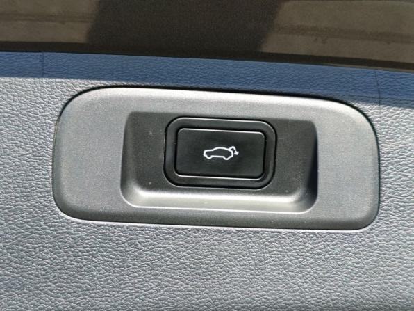 Geely Coolray I Рестайлинг с пробегом 2023 года, цена 2 015 000 рублей, 28219 км, внедорожник, Автокод Объявления