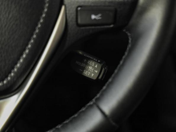 Toyota RAV4 IV (XA40) Рестайлинг с пробегом 2015 года, цена 2 099 000 рублей, 198274 км, внедорожник, Автокод Объявления