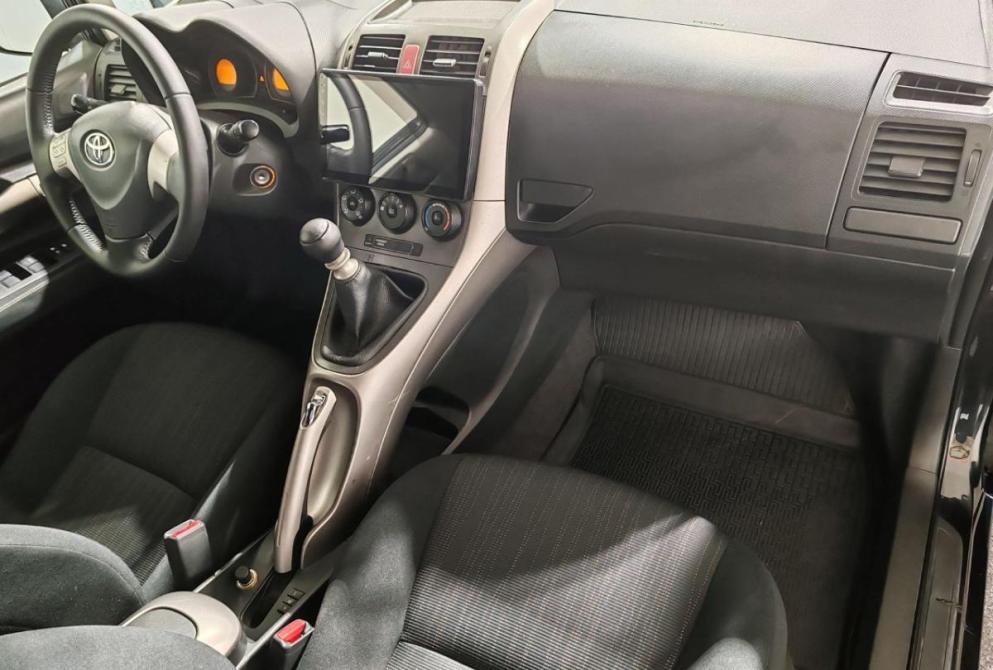 Toyota Auris I Ярославль  - изображение 16