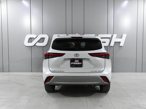Toyota Highlander IV (XU70) с пробегом 2024 года, цена 4 749 000 рублей, 27532 км, внедорожник, Автокод Объявления
