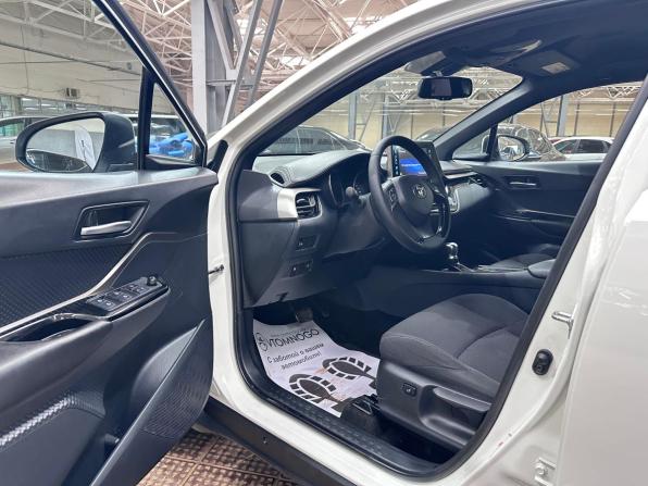 Toyota C-HR I с пробегом 2018 года, цена 2 050 000 рублей, 113429 км, внедорожник, Автокод Объявления