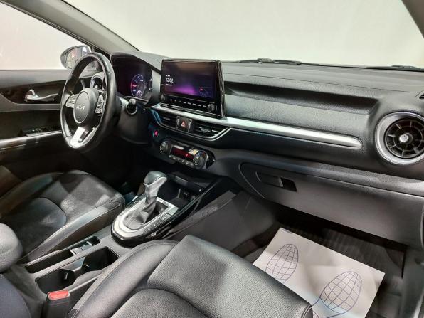Kia K3 II Рестайлинг с пробегом 2021 года, цена 1 850 000 рублей, 134000 км, седан, Автокод Объявления