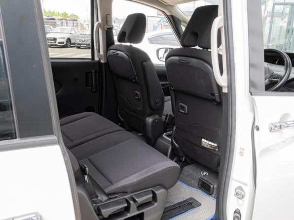 Nissan Serena V (C27) с пробегом 2018 года, цена 1 899 000 рублей, 117935 км, минивэн, Автокод Объявления