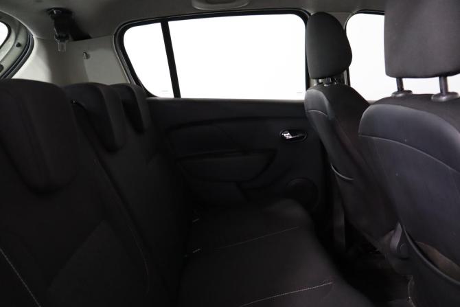 Renault Sandero II с пробегом 2016 года, цена 759 000 рублей, 133000 км, хэтчбек, Автокод Объявления