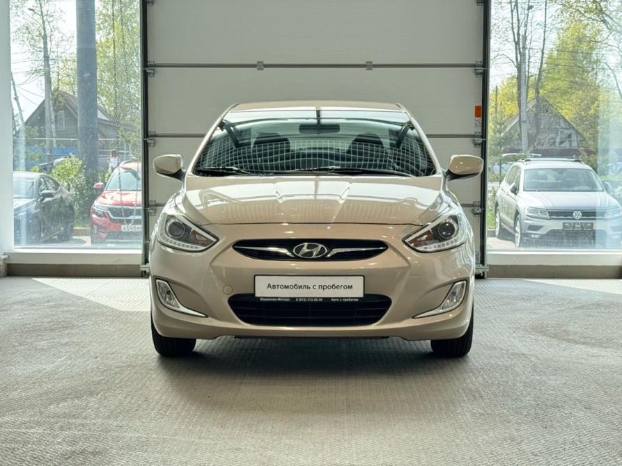 Hyundai Solaris I Санкт-Петербург  - изображение 2