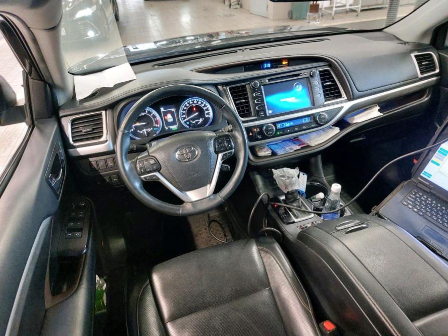 Toyota Highlander III (XU50) Рестайлинг Москва  - изображение 8