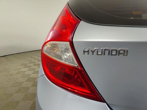 Hyundai Solaris I с пробегом 2011 года, цена 630 000 рублей, 193002 км, седан, Автокод Объявления