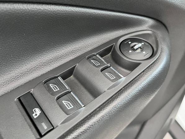 Ford Kuga II с пробегом 2014 года, цена 1 230 000 рублей, 137131 км, внедорожник, Автокод Объявления