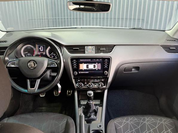 Skoda Octavia III (A7) Рестайлинг с пробегом 2019 года, цена 1 759 000 рублей, 90570 км, лифтбек, Автокод Объявления