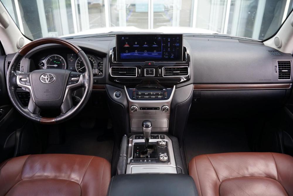 Toyota Land Cruiser 200 Series Рестайлинг 2 Крым  - изображение 21