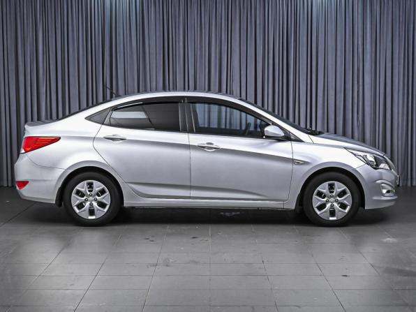 Hyundai Solaris I Рестайлинг с пробегом 2015 года, цена 995 000 рублей, 144699 км, седан, Автокод Объявления
