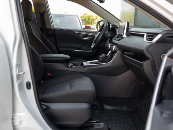 Toyota RAV4 V (XA50) с пробегом 2020 года, цена 3 350 000 рублей, 93351 км, внедорожник, Автокод Объявления