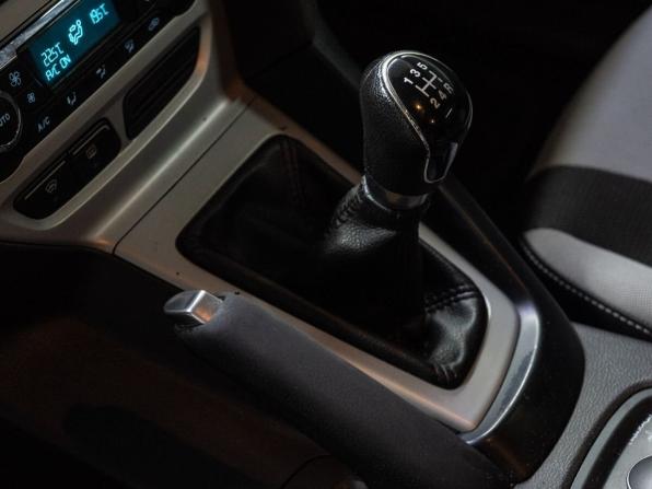Ford Focus III с пробегом 2013 года, цена 640 000 рублей, 290881 км, хэтчбек, Автокод Объявления