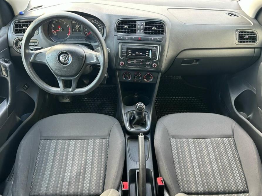 Volkswagen Polo V Рестайлинг Санкт-Петербург  - изображение 17