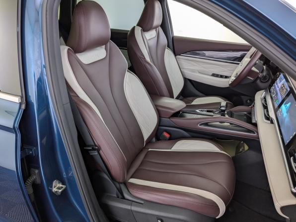 Geely Xingyue L I с пробегом 2023 года, цена 2 790 000 рублей, 97288 км, внедорожник, Автокод Объявления