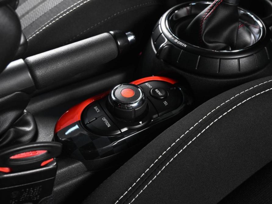Mini Hatch III (F55/F56) Ростов-на-Дону  - изображение 24