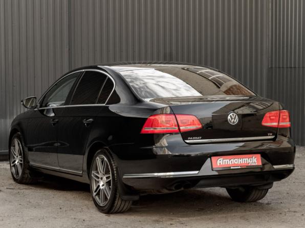 Volkswagen Passat B7 с пробегом 2011 года, цена 930 000 рублей, 341957 км, седан, Автокод Объявления