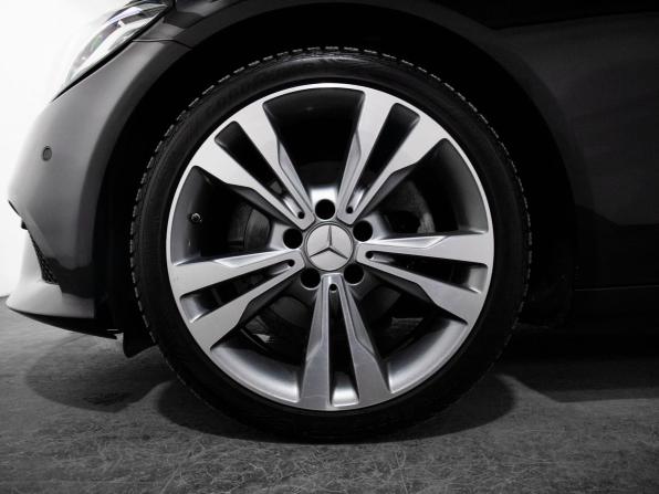 Mercedes-Benz C-Класс IV (W205) Рестайлинг с пробегом 2018 года, цена 2 449 500 рублей, 99950 км, седан, Автокод Объявления