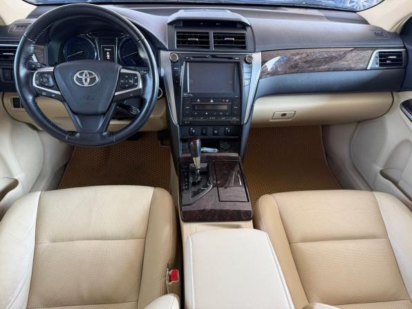 Toyota Camry VII (XV50) Рестайлинг с пробегом 2015 года, цена 1 880 000 рублей, 239919 км, седан, Автокод Объявления
