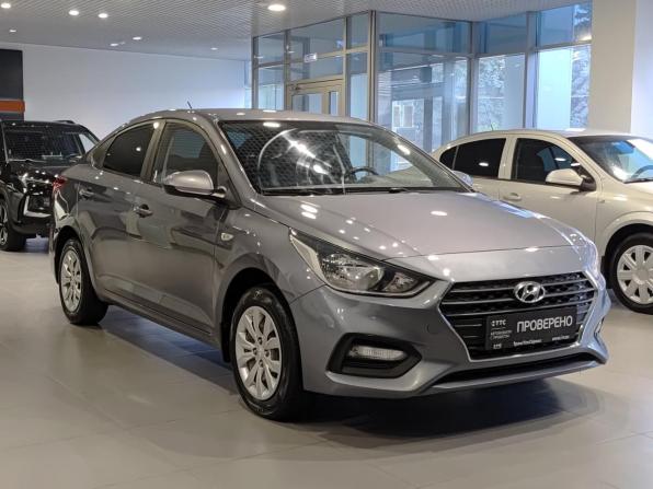 Hyundai Solaris II с пробегом 2018 года, цена 1 034 000 рублей, 151957 км, седан, Автокод Объявления