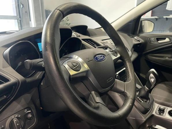 Ford Kuga II с пробегом 2016 года, цена 1 680 000 рублей, 83621 км, внедорожник, Автокод Объявления