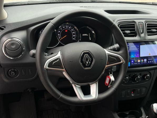 Renault Sandero II Рестайлинг с пробегом 2021 года, цена 1 450 000 рублей, 11200 км, хэтчбек, Автокод Объявления