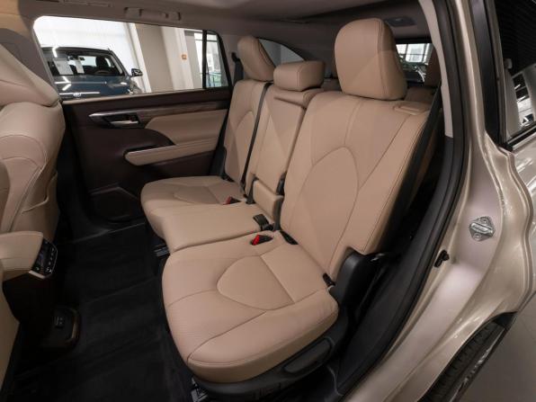 Toyota Highlander IV (XU70) с пробегом 2026 года, цена 6 000 000 рублей, 10 км, внедорожник, Автокод Объявления