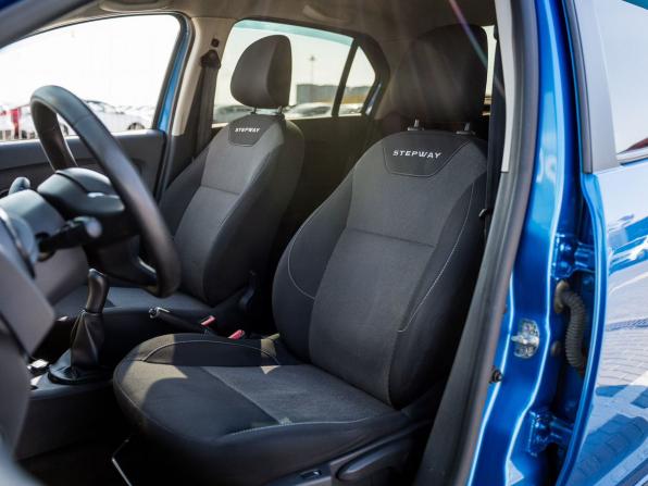 Renault Logan II Рестайлинг с пробегом 2020 года, цена 1 200 000 рублей, 69133 км, седан, Автокод Объявления