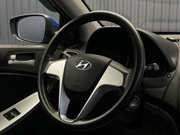 Hyundai Solaris I с пробегом 2011 года, цена 717 000 рублей, 178601 км, хэтчбек, Автокод Объявления