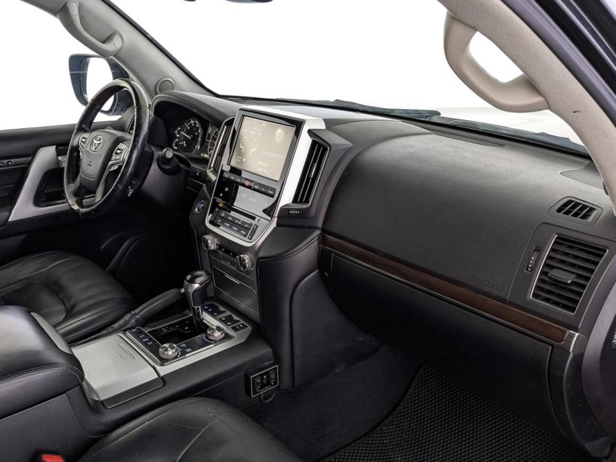 Toyota Land Cruiser 200 Series Рестайлинг 2 Москва  - изображение 13