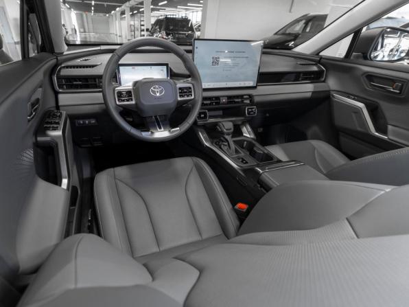Toyota RAV4 VI (XA60) с пробегом 2026 года, цена 4 120 000 рублей, 16 км, внедорожник, Автокод Объявления