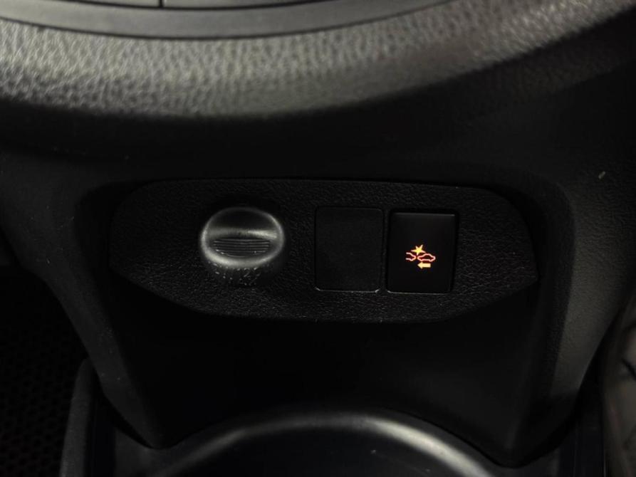 Toyota Vitz III (XP130) Рестайлинг Благовещенск  - изображение 37