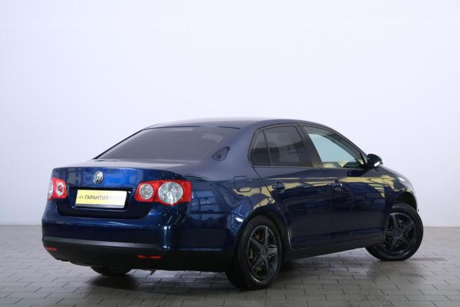 Volkswagen Jetta V с пробегом 2010 года, цена 639 000 рублей, 273000 км, седан, Автокод Объявления