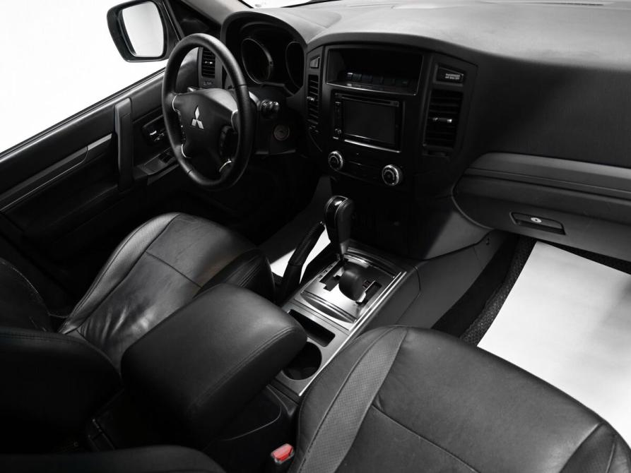 Mitsubishi Pajero IV Рестайлинг 1 Тверь  - изображение 14