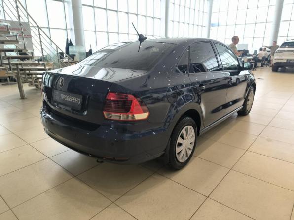 Volkswagen Polo V Рестайлинг с пробегом 2017 года, цена 995 000 рублей, 180752 км, седан, Автокод Объявления