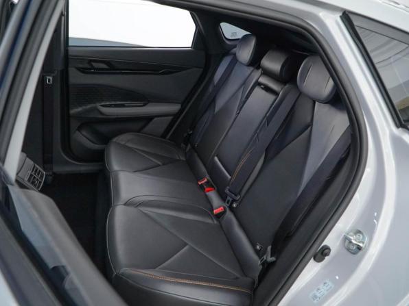 Changan UNI-V I с пробегом 2023 года, цена 2 363 444 рубля, 35977 км, лифтбек, Автокод Объявления