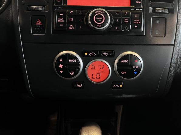 Nissan Tiida I Рестайлинг с пробегом 2011 года, цена 785 000 рублей, 228338 км, седан, Автокод Объявления