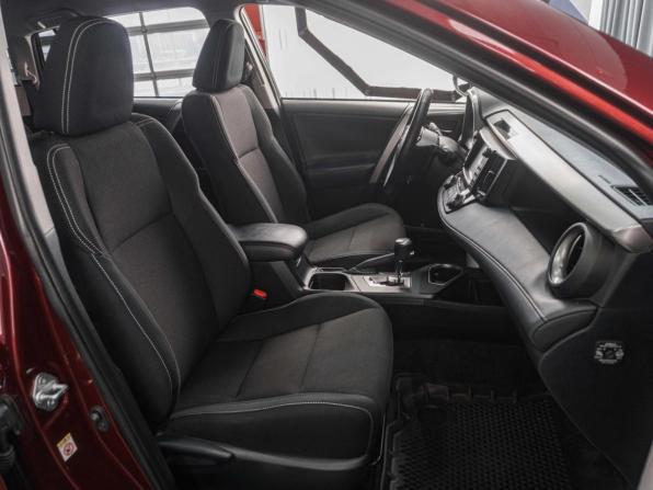 Toyota RAV4 IV (XA40) Рестайлинг с пробегом 2018 года, цена 2 249 070 рублей, 96655 км, внедорожник, Автокод Объявления